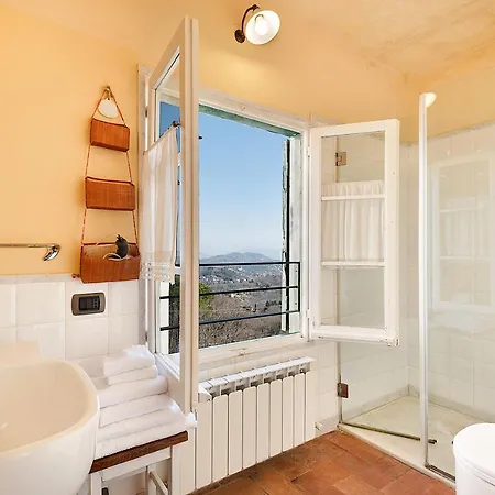 Corte Paganini Country house Ricco del Golfo di Spezia
